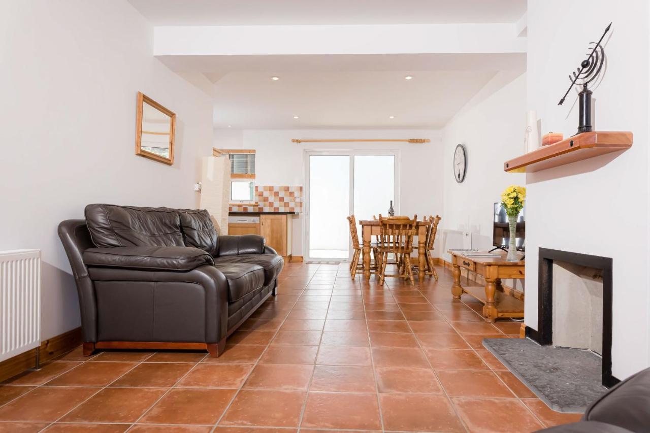 Kilkee Townhouse By Trident Holiday Homes Bagian luar foto