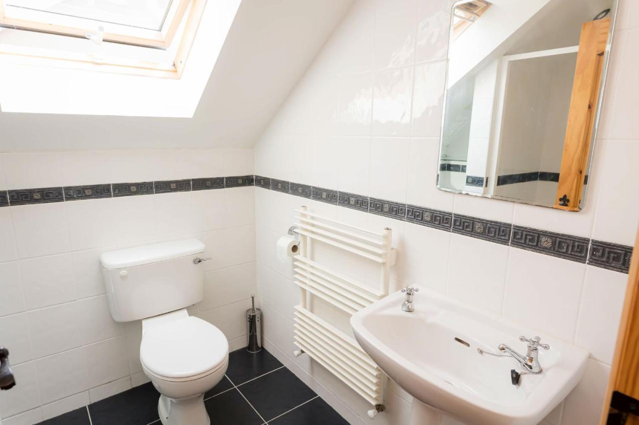Kilkee Townhouse By Trident Holiday Homes Bagian luar foto
